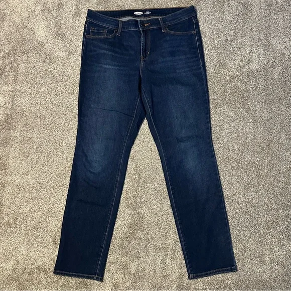 Old Navy Women's Dark Straight Leg Jeans - Picture 2 of 7